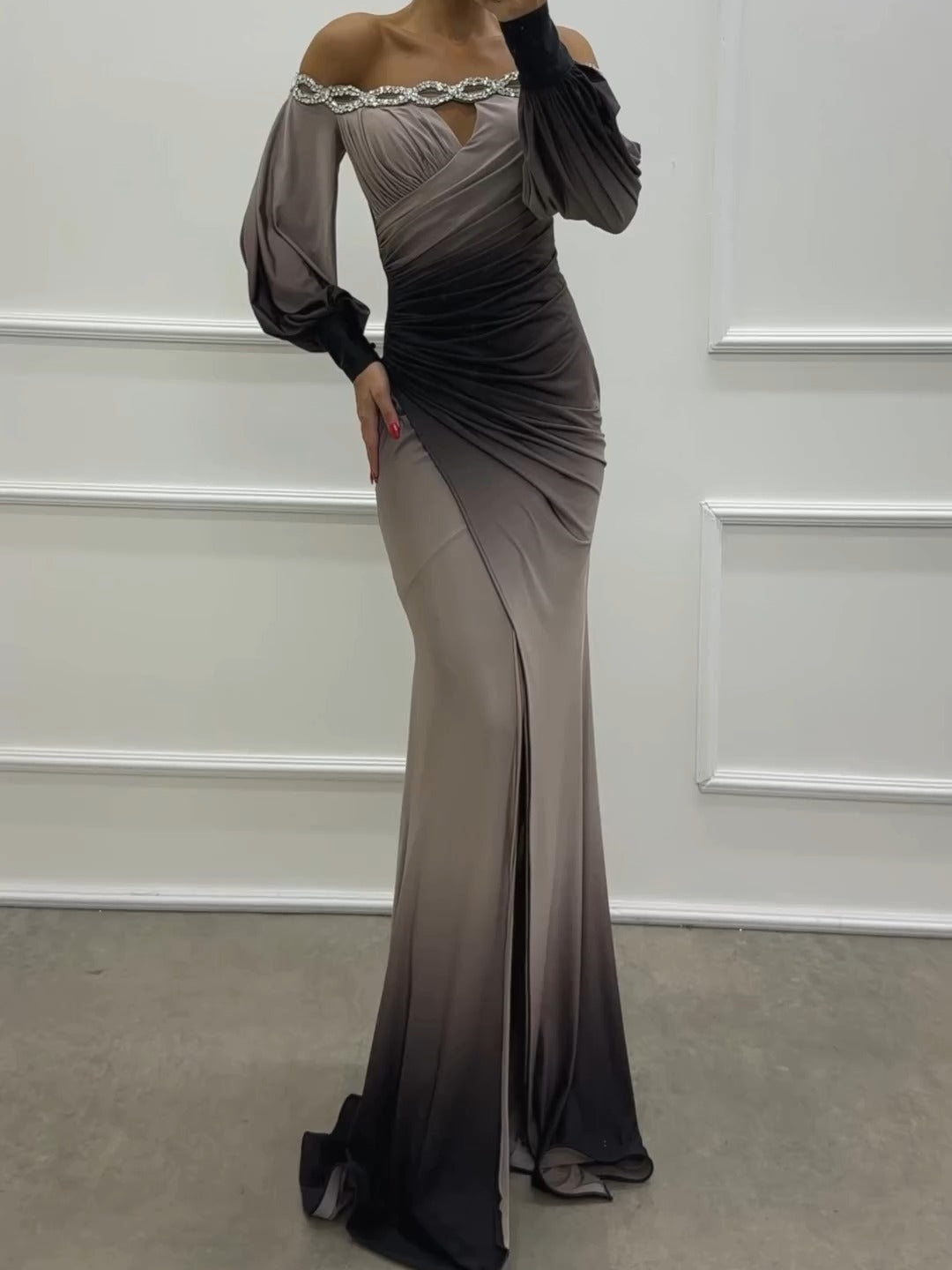 One-shoulder Gradient Waist-slit Dress