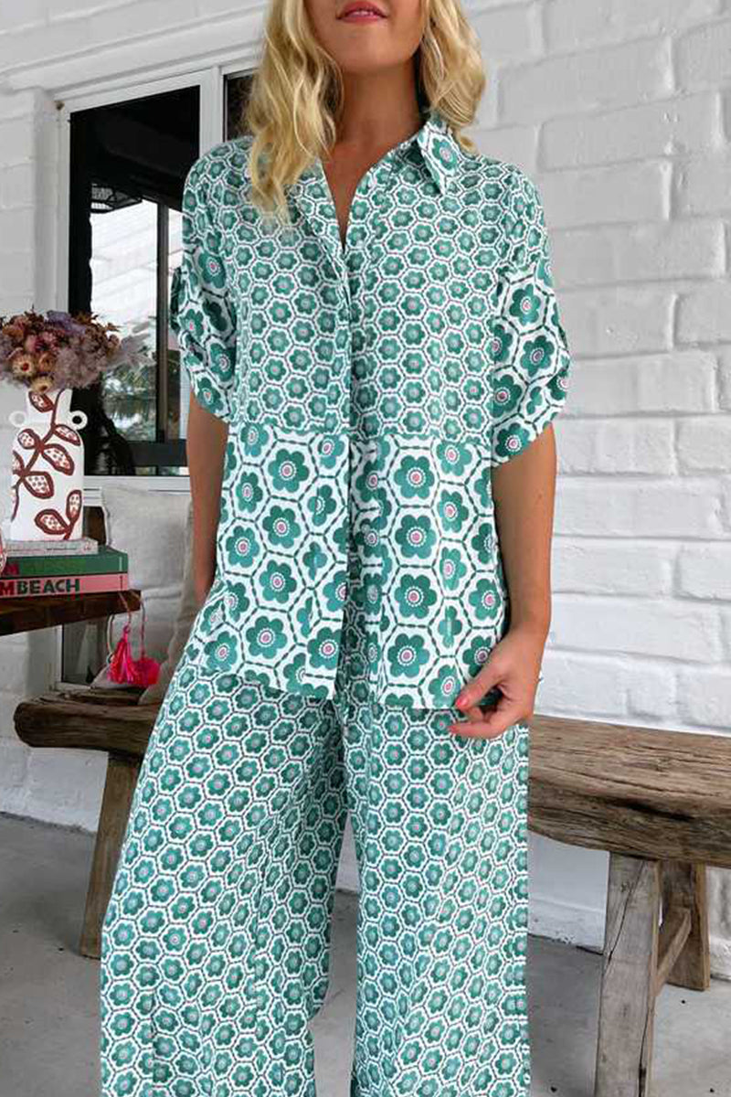 Geometric Print Contrast Turndown Collar Short Sleeve Two Pieces